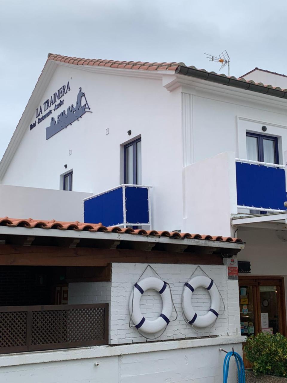 Hotel La Trainera Pedrena Exterior photo